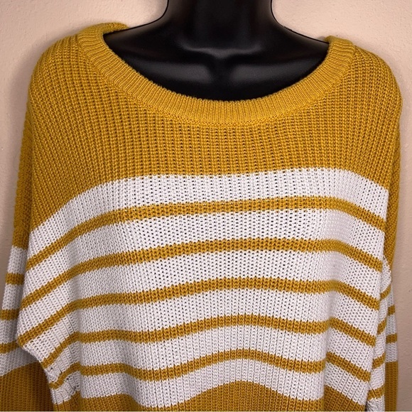 LARGE CHRISTOPHER AND BANKS SWEATER LONG SLEEVE YELLOW GREEN COTTON BLEND - Picture 5 of 12
